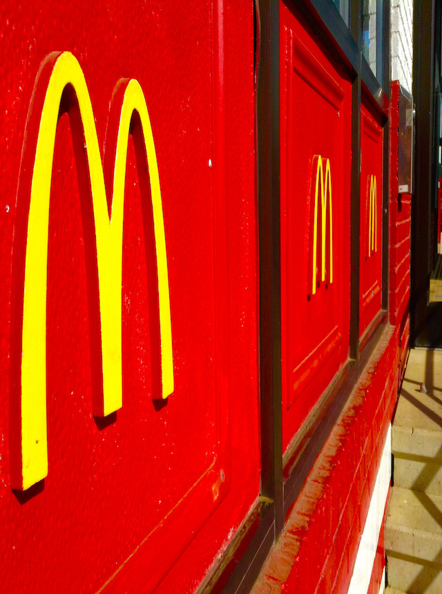 Logo McDonald’s: storia e curiosità di una vera icona pop