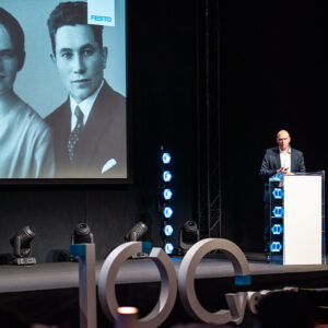 Integrare Eventi Fisici e Digitali