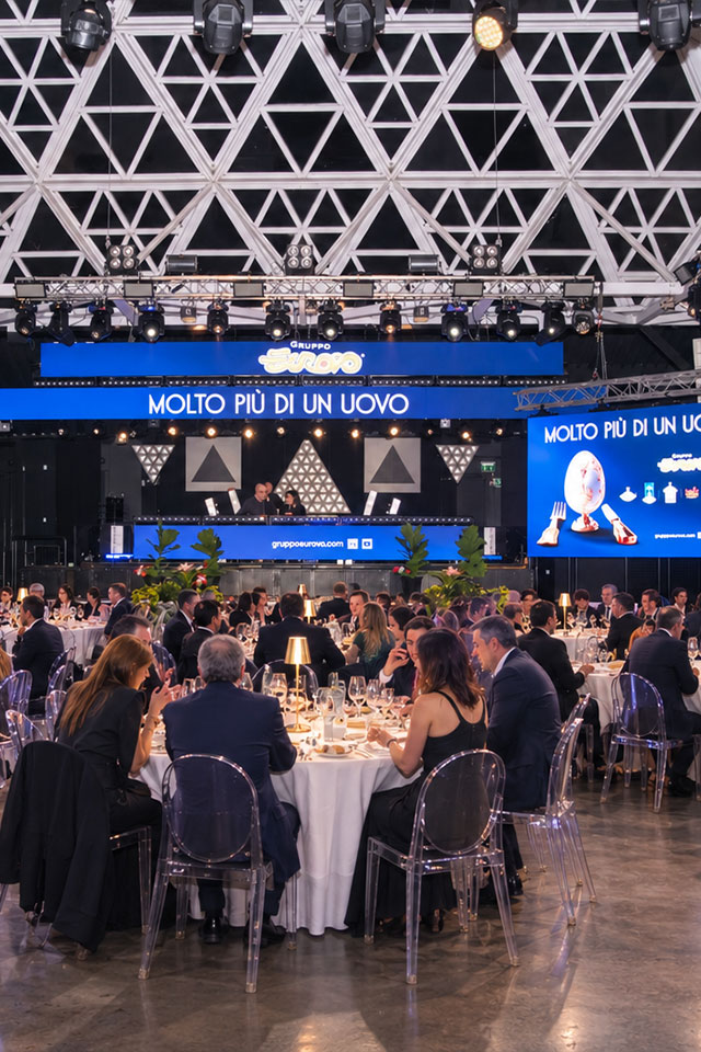 Anniversario Aziendale a Milano: Come Organizzarlo